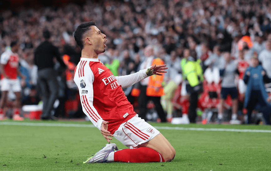 足坛一夜动态！阿森纳绝平曼城，国米主场复仇，巴萨大胜送分童子